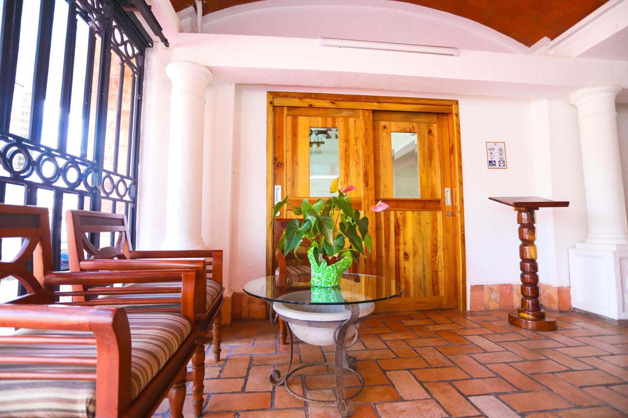 Hotel Maria de Lourdes Cancún Extérieur photo